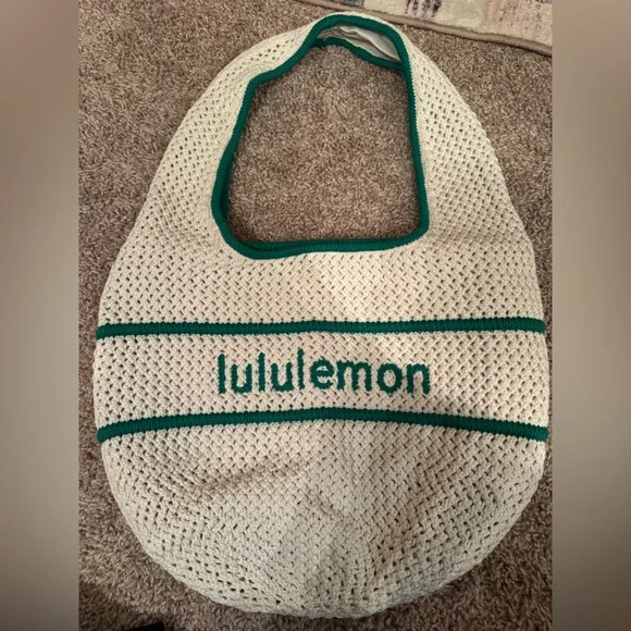 Lululemon Cotton Crochet Shoulder Bag 7L & Lululemon Classic Lemon Ball Cap - Picture 2 of 7